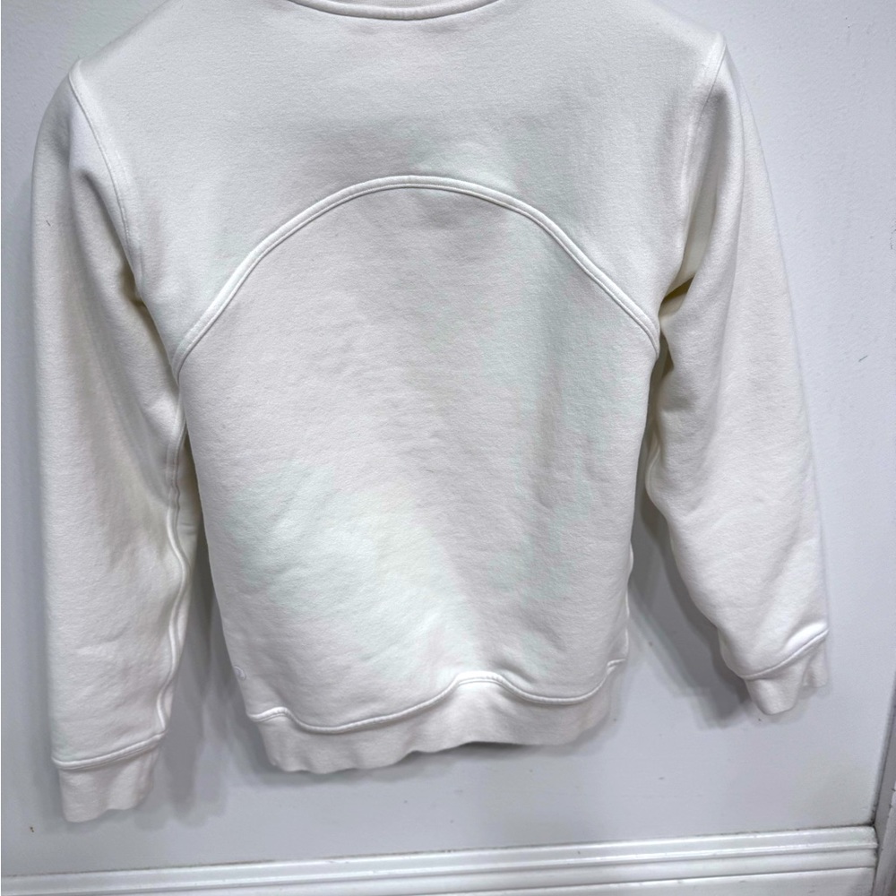 White lululemon sweatshirt